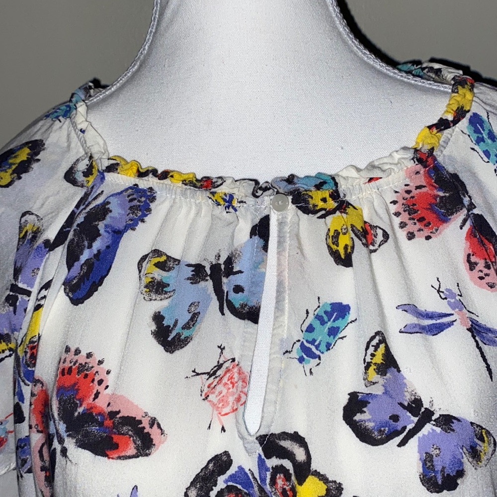 Old Navy Butterfly short sleeve blouse, size XXL, and decorated with butterflies